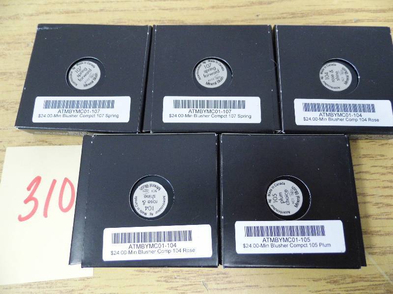 lot 310 image: Lot of 3 Pallet  Lipstick
