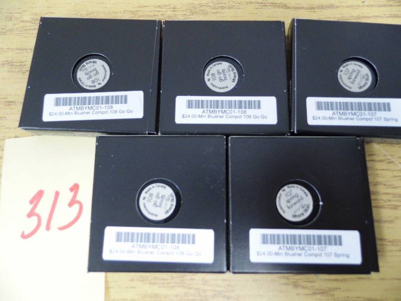 lot 313 image: Lot of 3 Pallet  Lipstick
