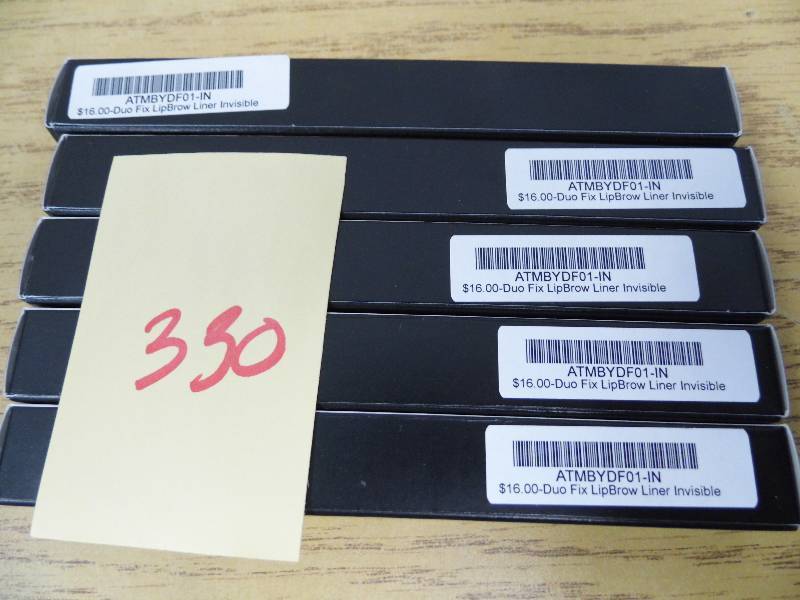 lot 330 image: Lot of 5 Eye Pencils