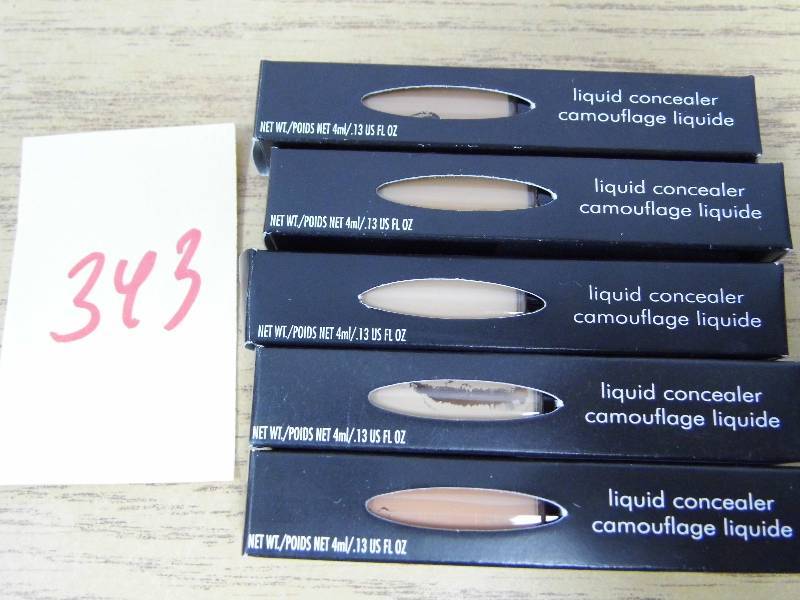 lot 343 image: Lot of 5 Liquid Concealer