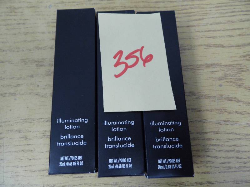 lot 356 image: Lot of 3 Illumination Lotions