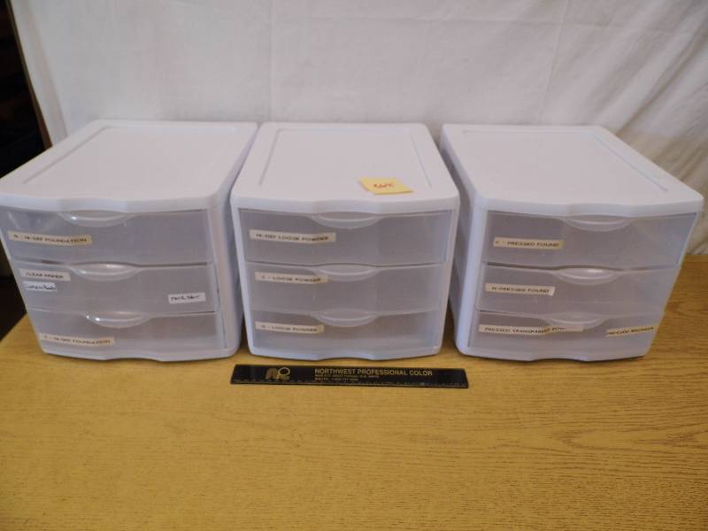 lot 368 image: Organizers