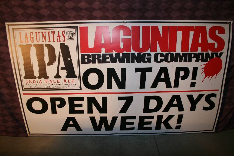 lot 12 image: Beer Sign
