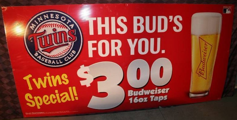 lot 14 image: Beer Sign