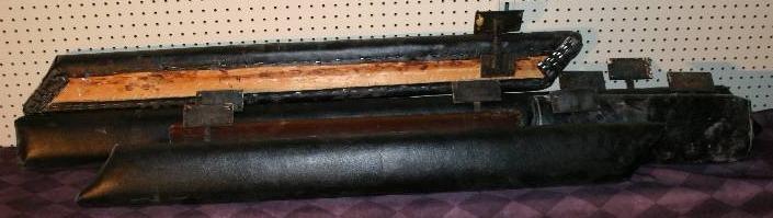 lot 27 image: Padded Bar Rails