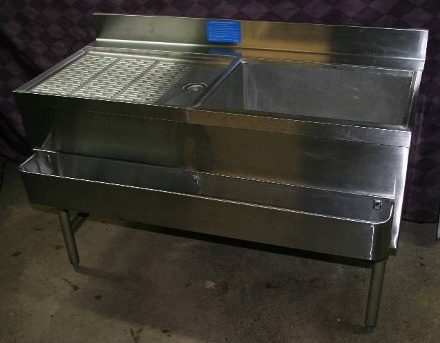 lot 28 image: Underbar Drink Mixing Station