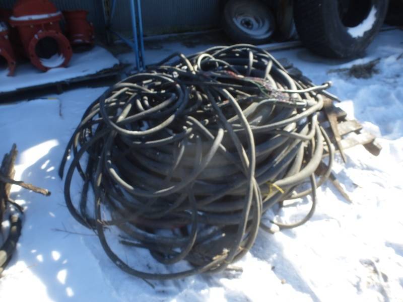 lot 118 image: Pallet Of Electrical Cords