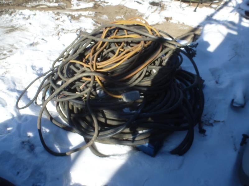 lot 120 image: Pallet of 34 Cords