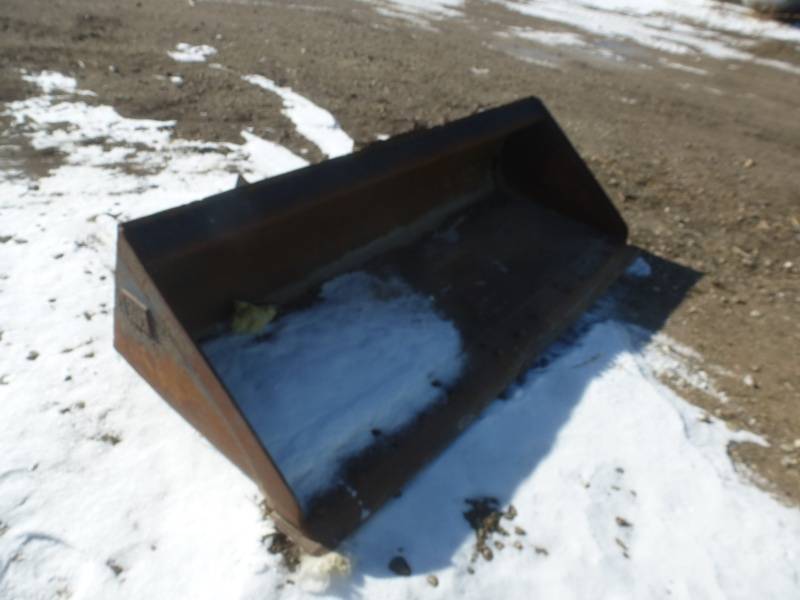 lot 125 image: Cat Skid Steer Bucket