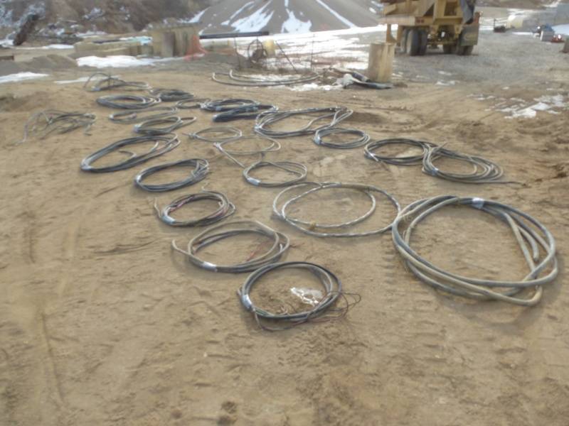 lot 93 image: Assorted Electrical Cords