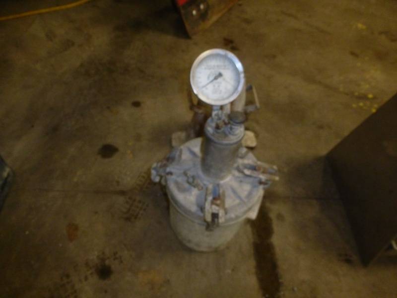 lot 150 image: Cement Air Pot & Slump Tester