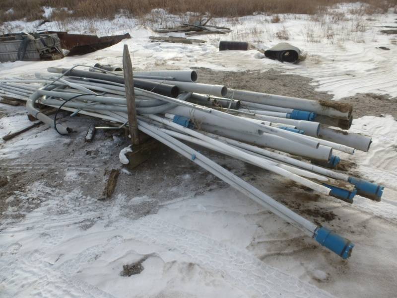 lot 65 image: Miscellaneous Conduit Plastic and steel