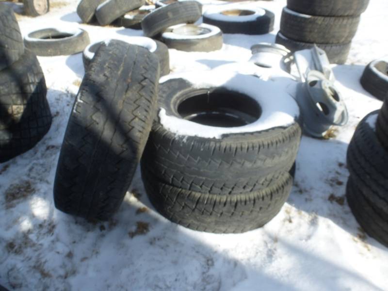lot 173 image: Tires 2857516