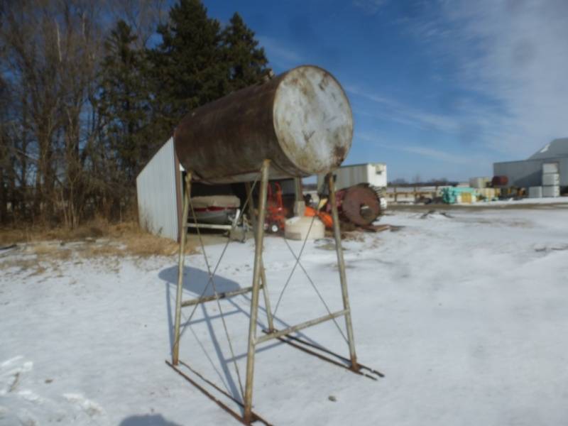 lot 179 image: 300 gallon Fuel Barrel & Stand