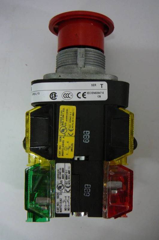 lot 8 image: Allen Bradley Pushbutton
