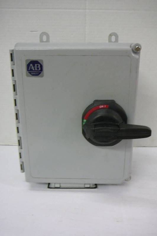 lot 12 image: Allen Bradley Enclosed Molded Case Switch