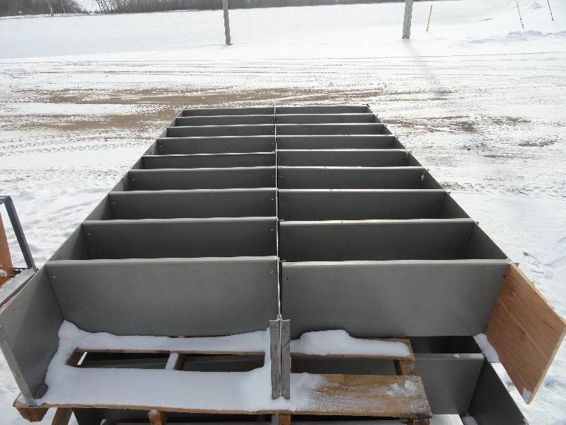 lot 34 image: Steel Shelving