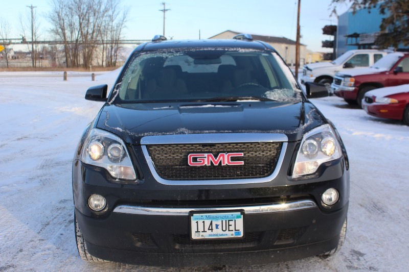 lot 2178 image: 2008 GMC Acadia SLE