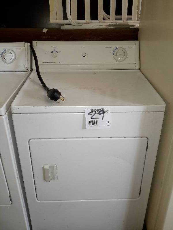 lot 29 image: ElectroluxFrigidaire,  Electric Clothes Dryer