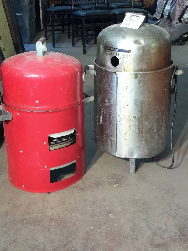 lot 52 image: 2, Smokers.. 1 Brinkmann Electric.. Other Charcoal.
