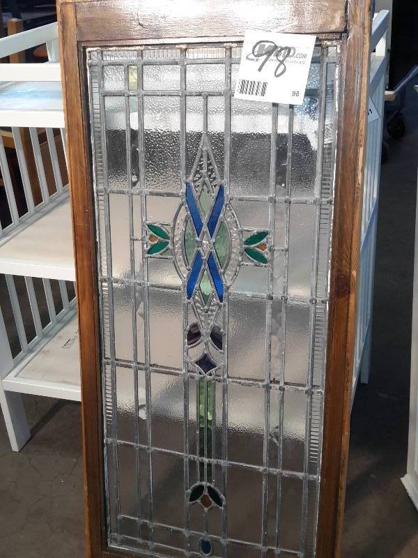 lot 98 image: Very nice Frosted and stained glass window sash with leaded dividers