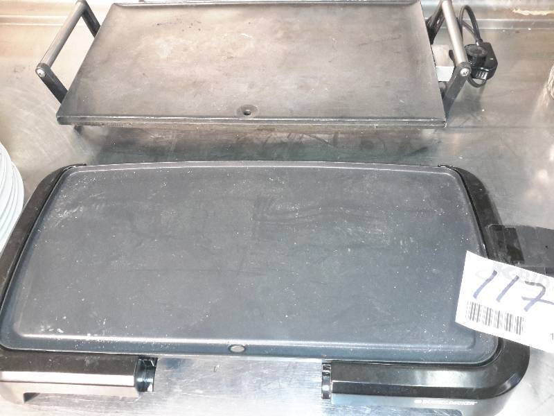 lot 117 image: 2 Electric Griddles
