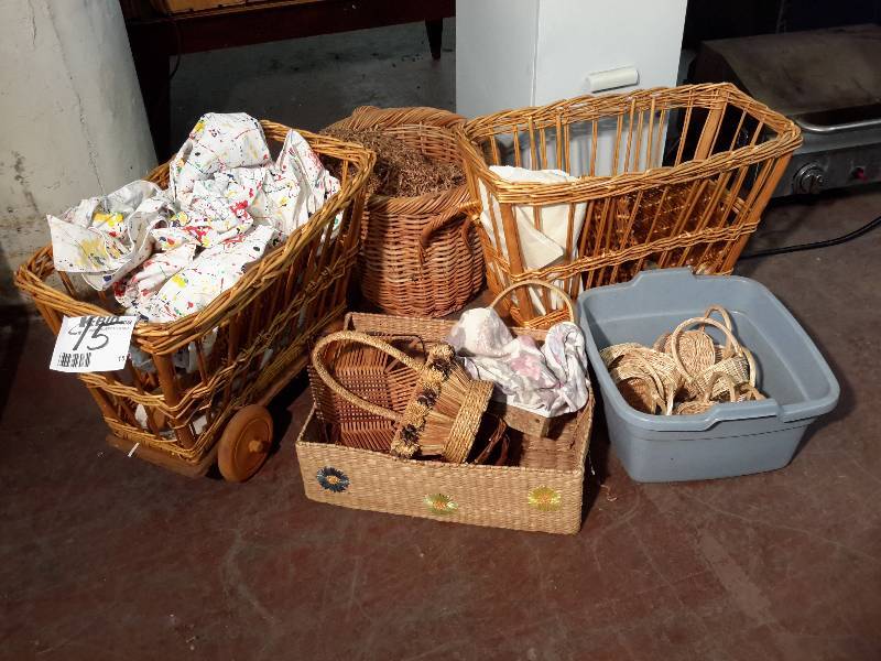 lot 15 image: Large lot of Wicker BasketsCarts