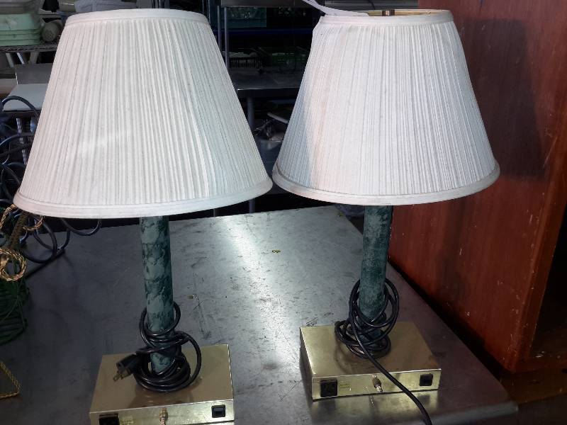 lot 87 image: 2 nice brass base, simulated marble stem table lamps