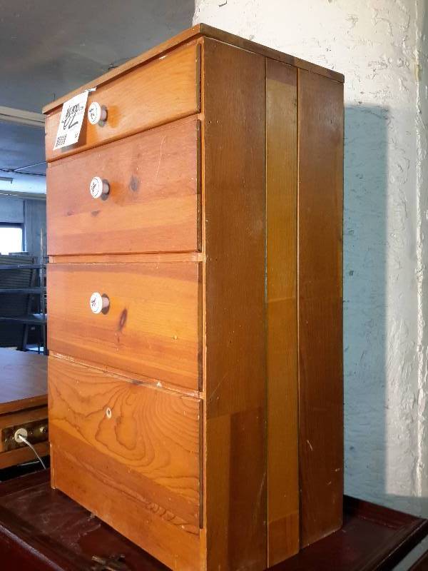 lot 62 image: Solid Pine Dresser