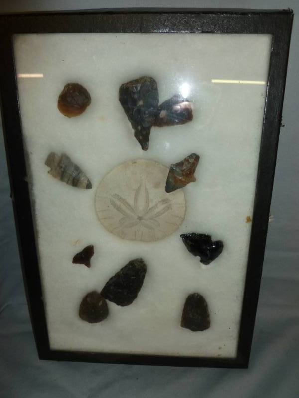 lot 7 image: Native American Themed