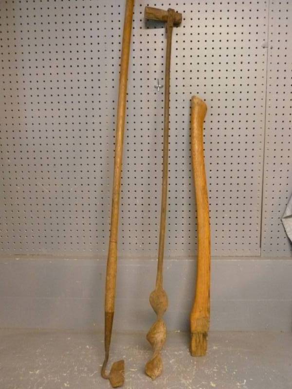 lot 33 image: Vintage Hand Tools