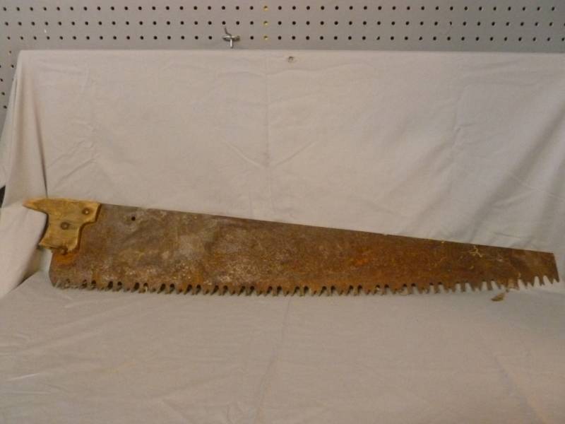 lot 34 image: Vintage Saw
