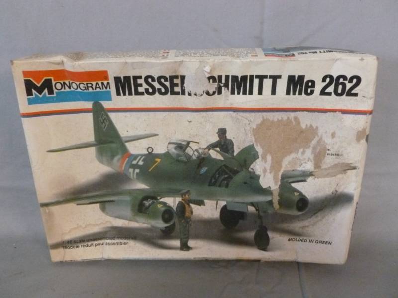 lot 53 image: Vintage Model
