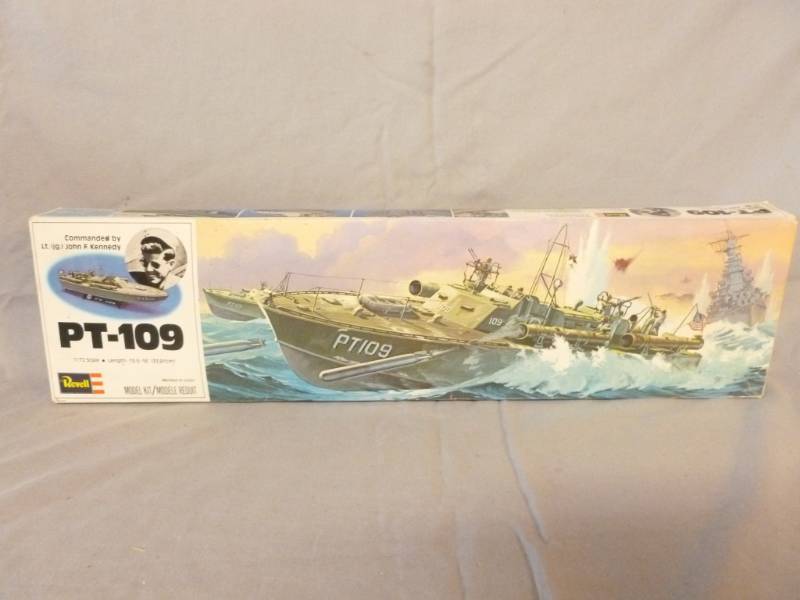 lot 57 image: Vintage Model Kit