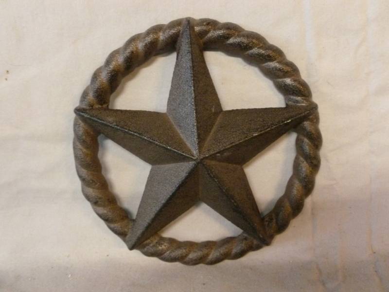 lot 59 image: Cast Iron Decoration