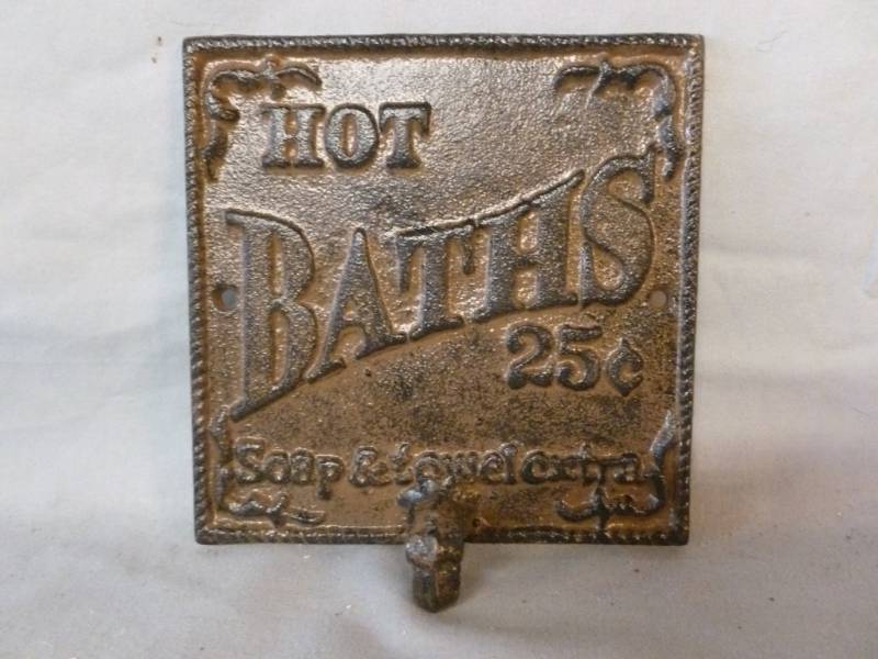 lot 66 image: Cast Iron Towel Hook