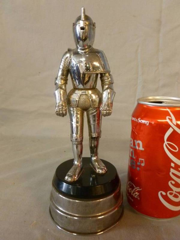 lot 70 image: Vintage Lighter
