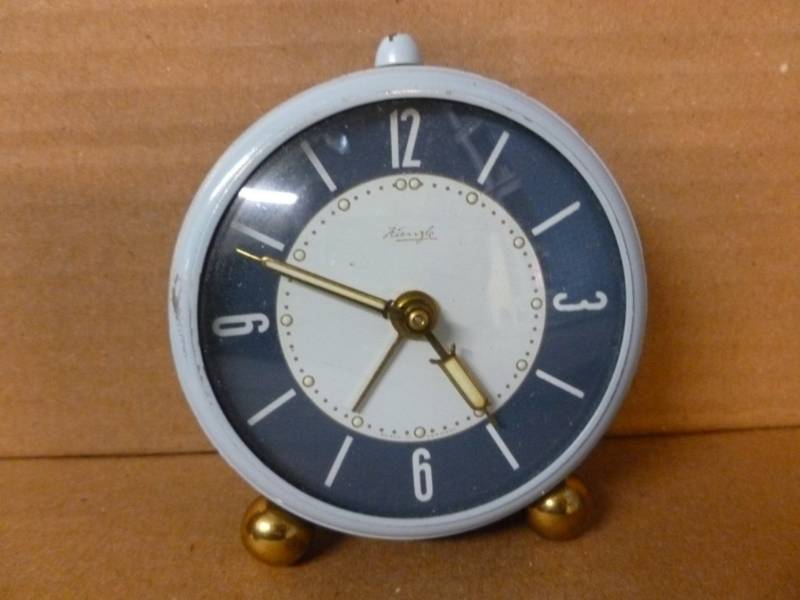lot 117 image: Vintage Alarm Clock