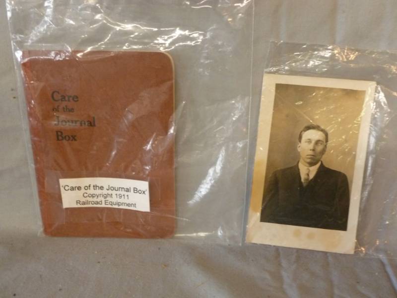 lot 148 image: Antique Items