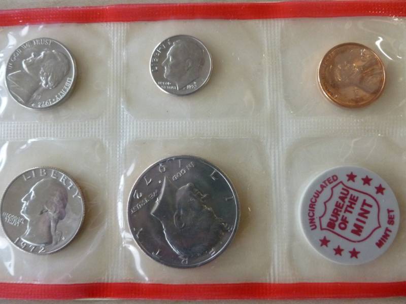 lot 166 image: Coin Set