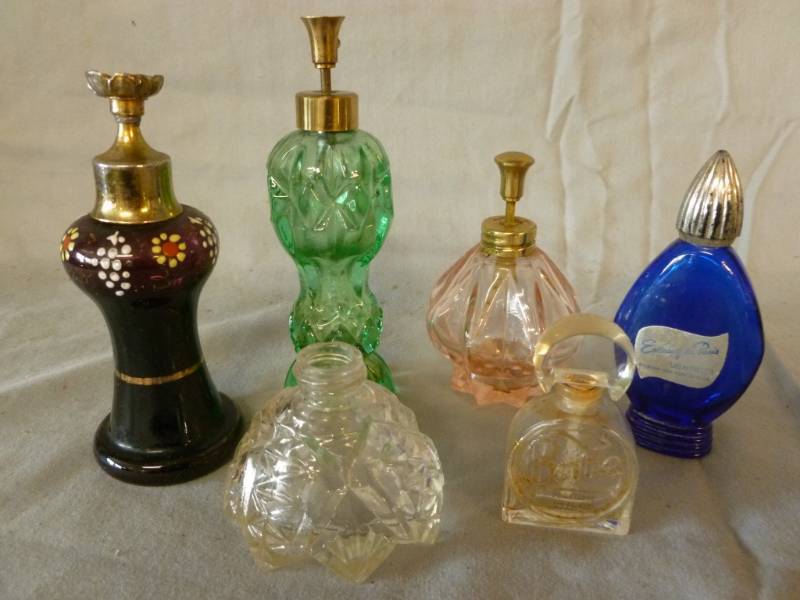 lot 179 image: Vintage Perfumer Bottles