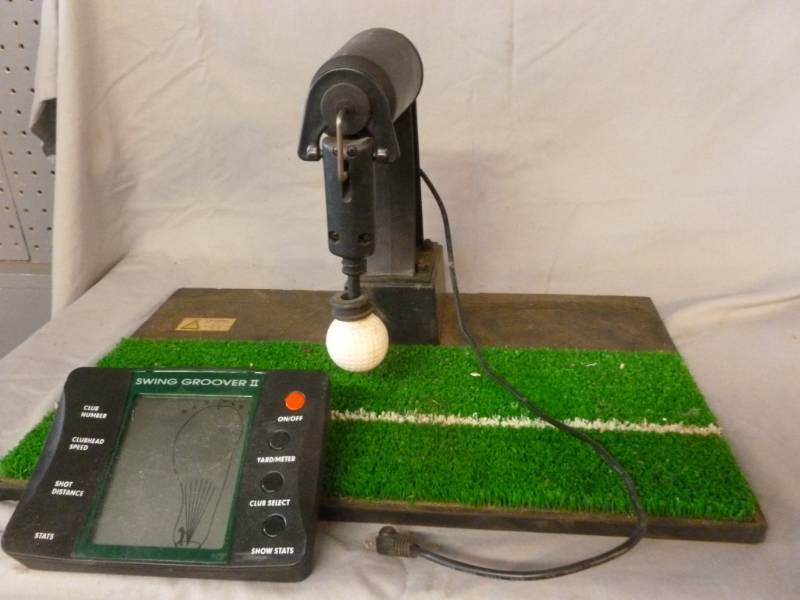 lot 188 image: Golf Accessory