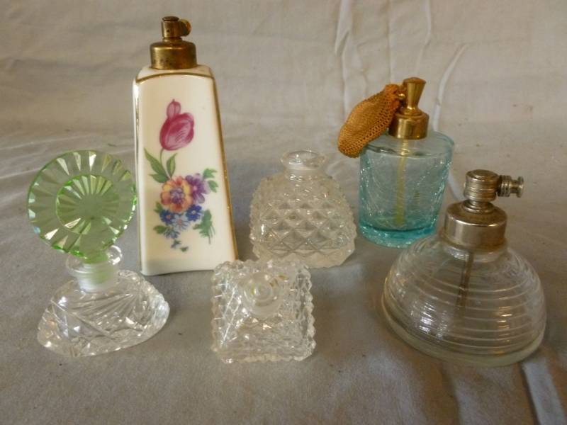 lot 209 image: Vintage Perfumer Bottles