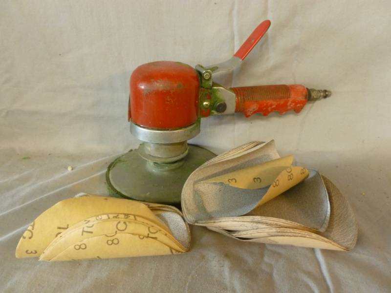 lot 231 image: Pneumatic Tool
