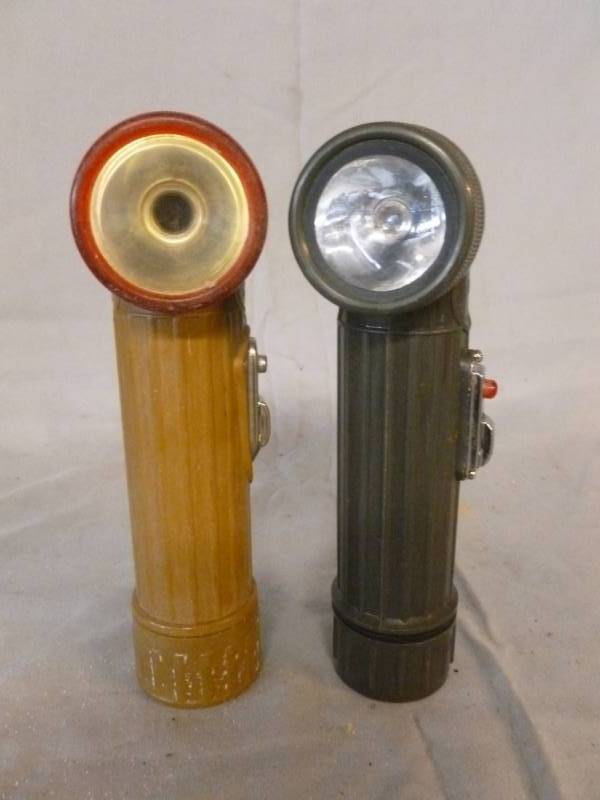 lot 242 image: Vintage Flashlight