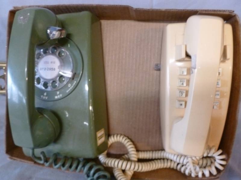 lot 246 image: Telephone
