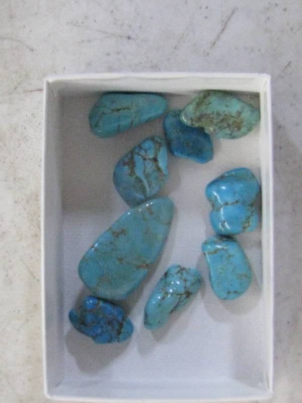 lot 20 image: Turquoise