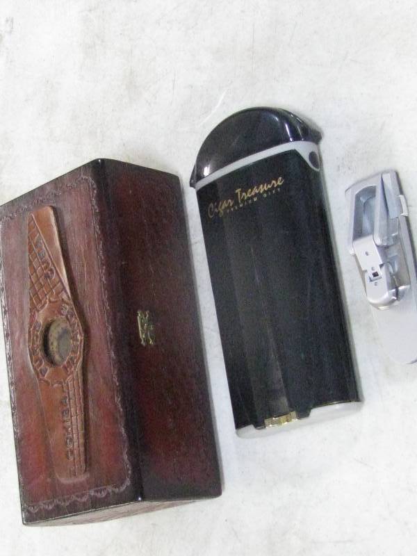 lot 30 image: Cigar Cutters