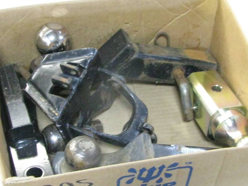 lot 36 image: Ball Hitch Stems