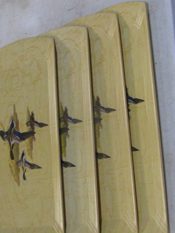 lot 70 image: Vintage Hasko Snack Trays